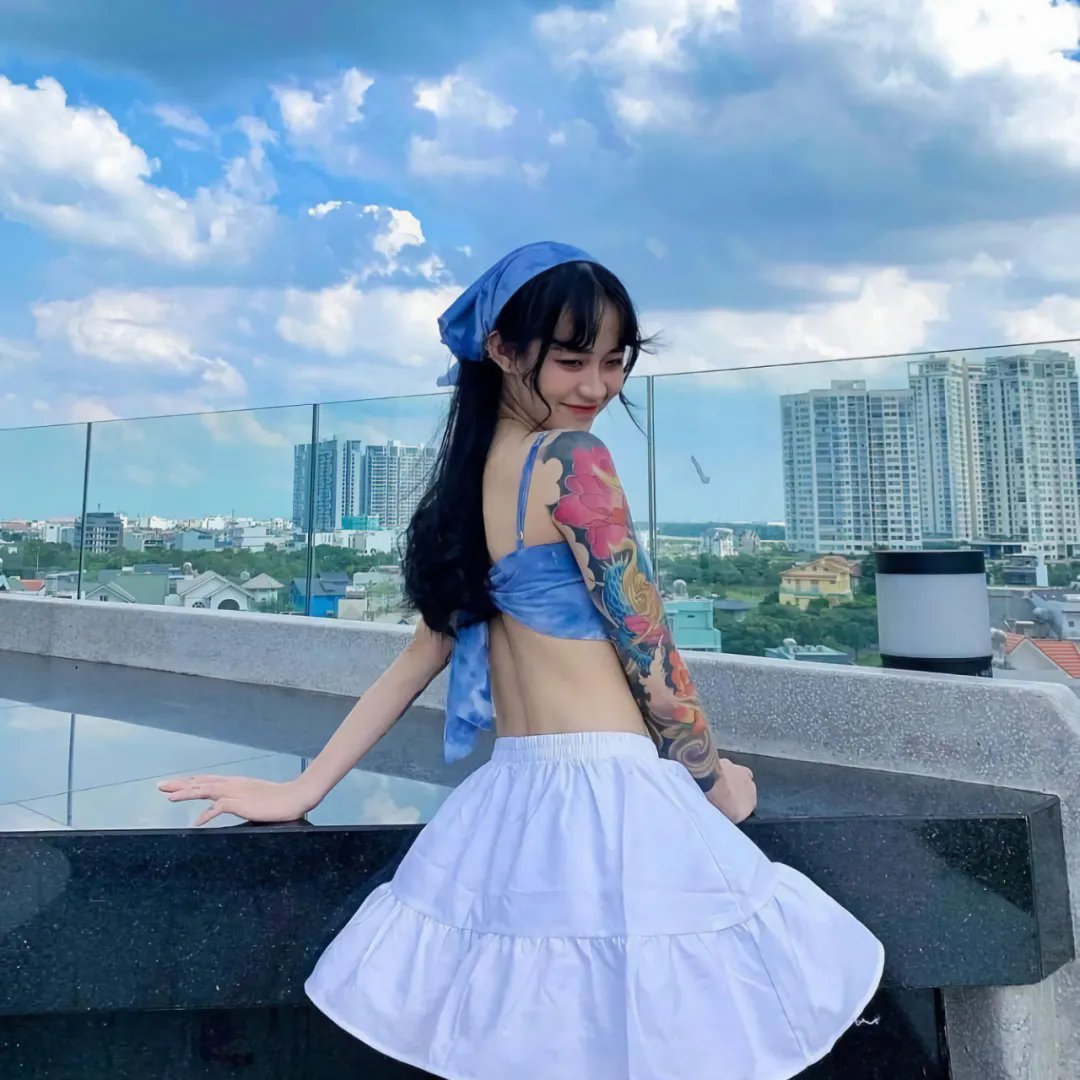 跪毯旁的眼泪
